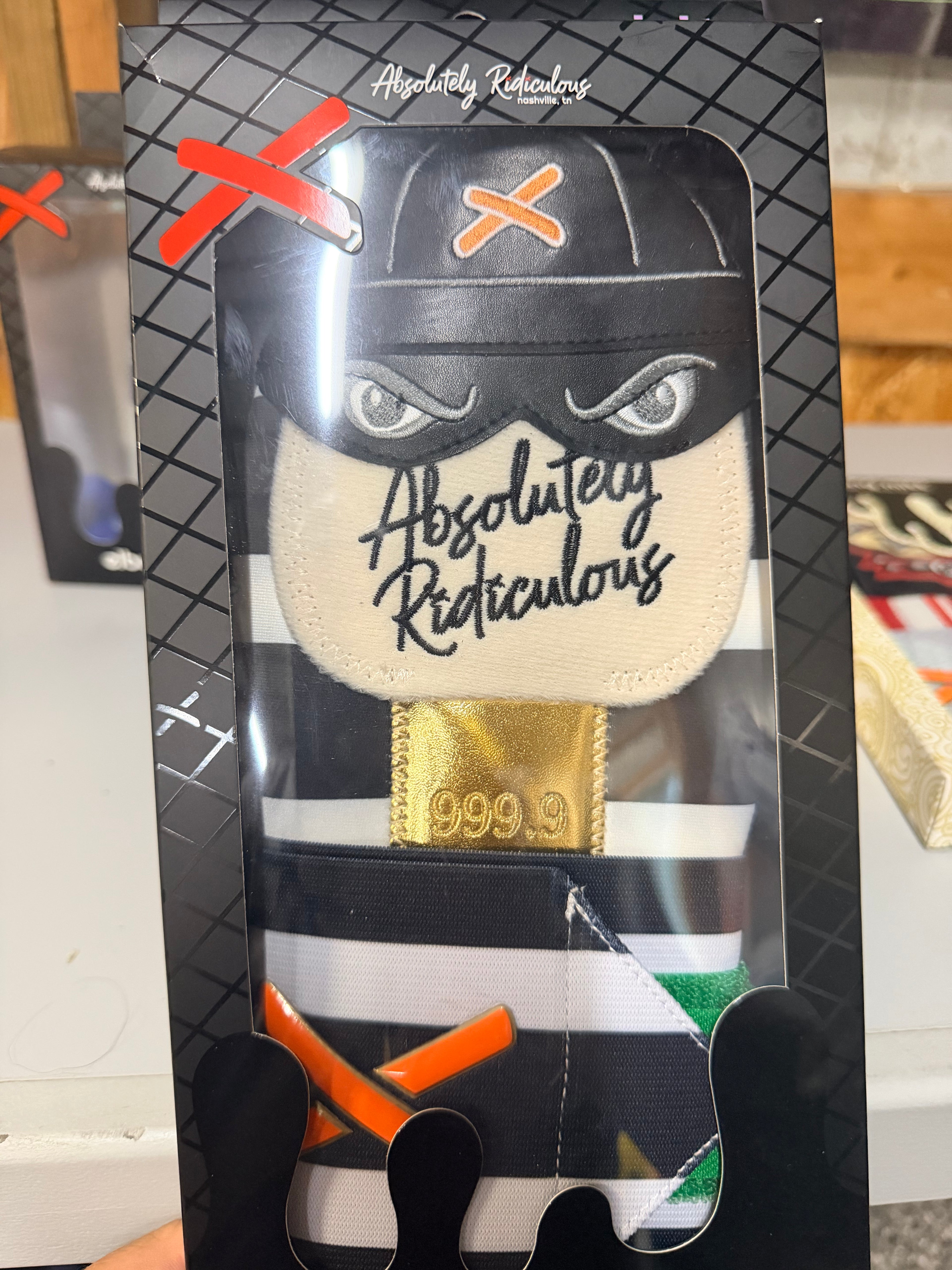 Aria Absolutely Ridiculous "Bandit" Sliding Mitt