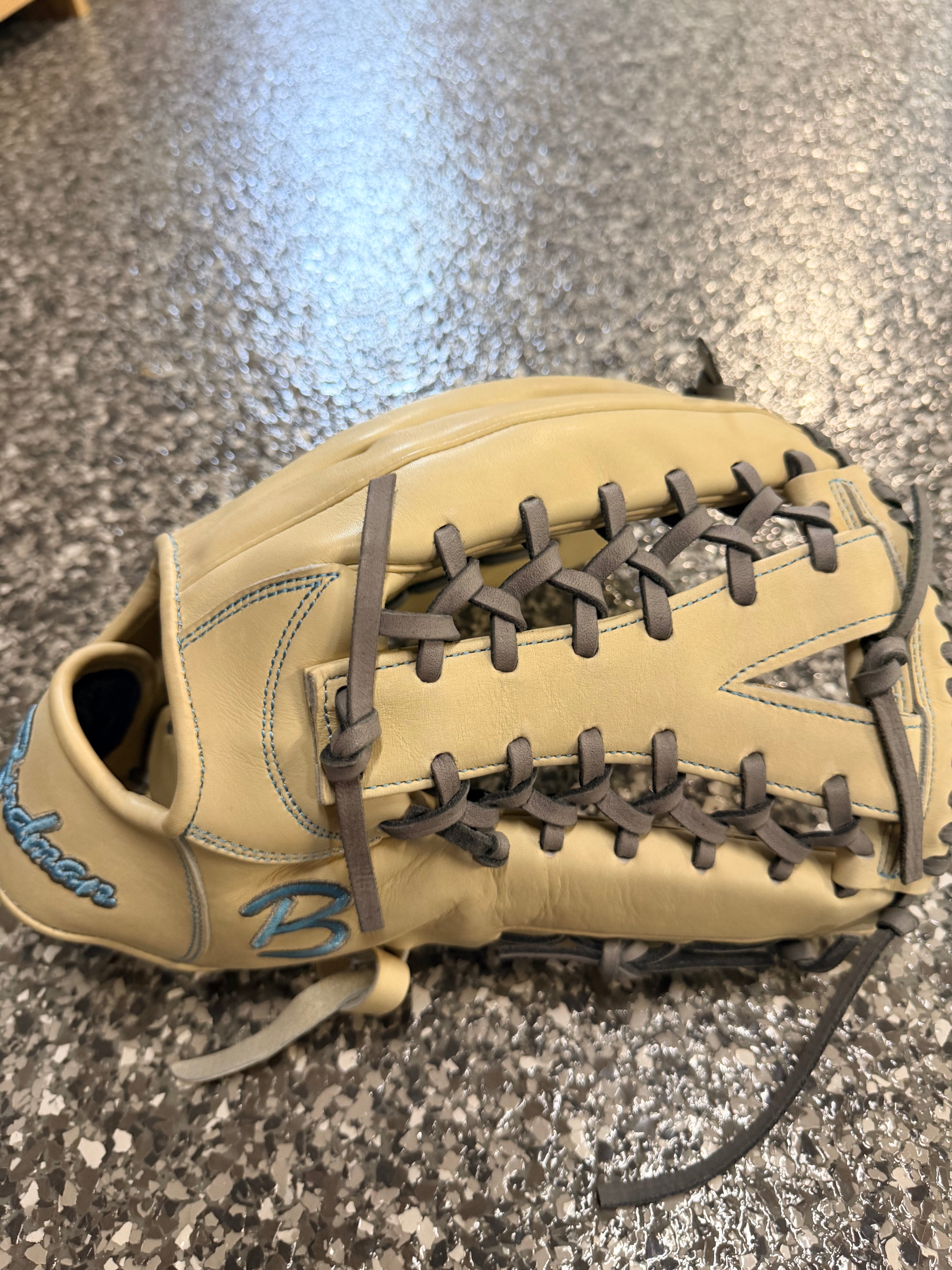 Birdman Blonde 12.75" Iconic Series Outfielders Glove